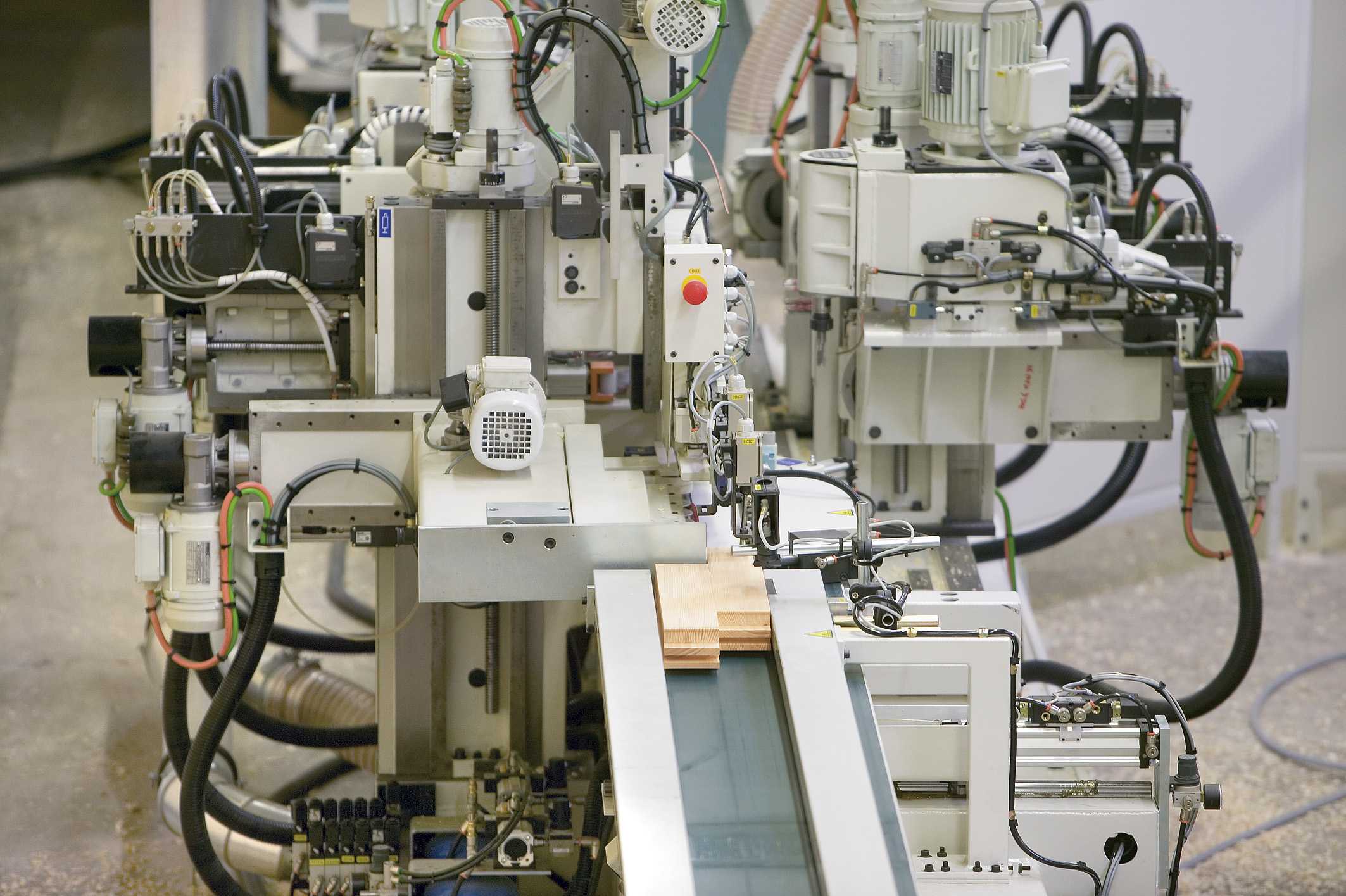 Fensterrahmen-Fräsmaschine